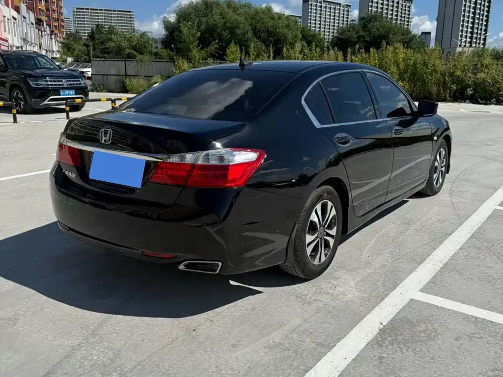 Honda Accord — миниатюра 4