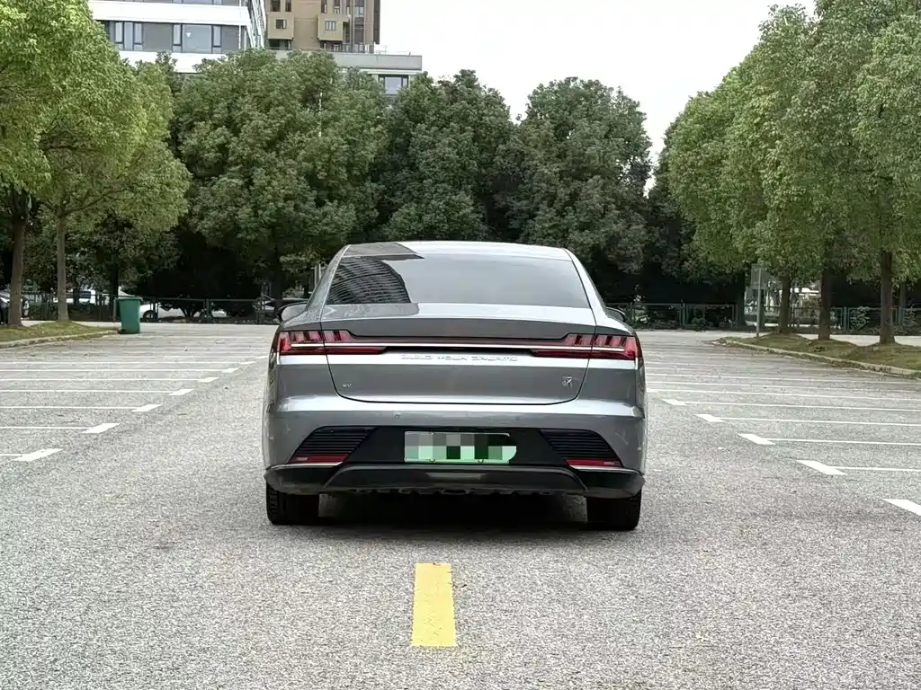BYD Han — миниатюра 8