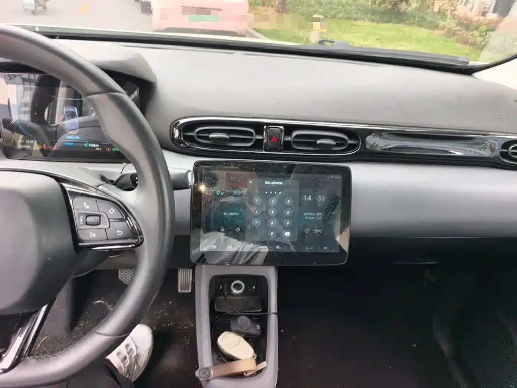 Leapmotor Leapmotor T03 — миниатюра 9