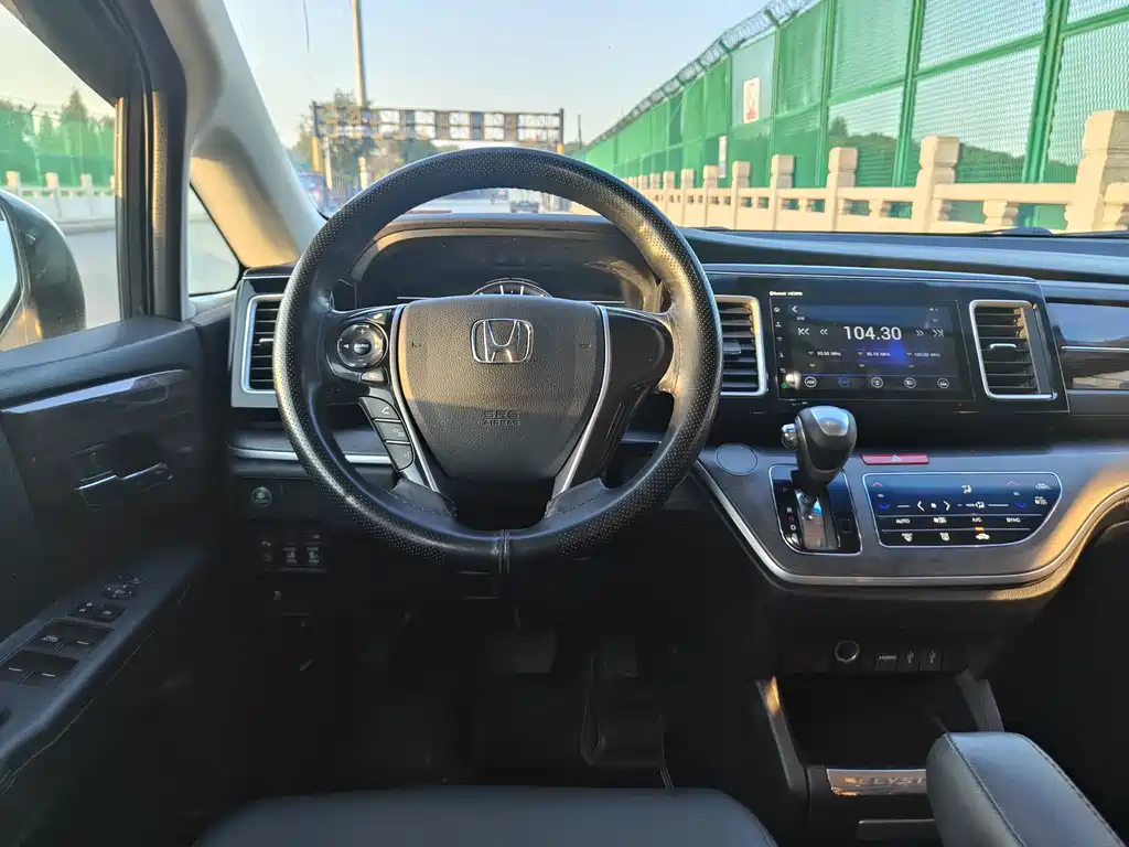 Honda Elysion — миниатюра 15
