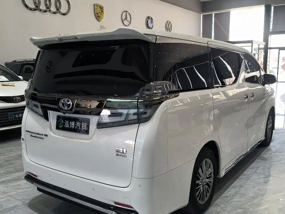 Toyota Vellfire — фотографии объявления, Фото 11