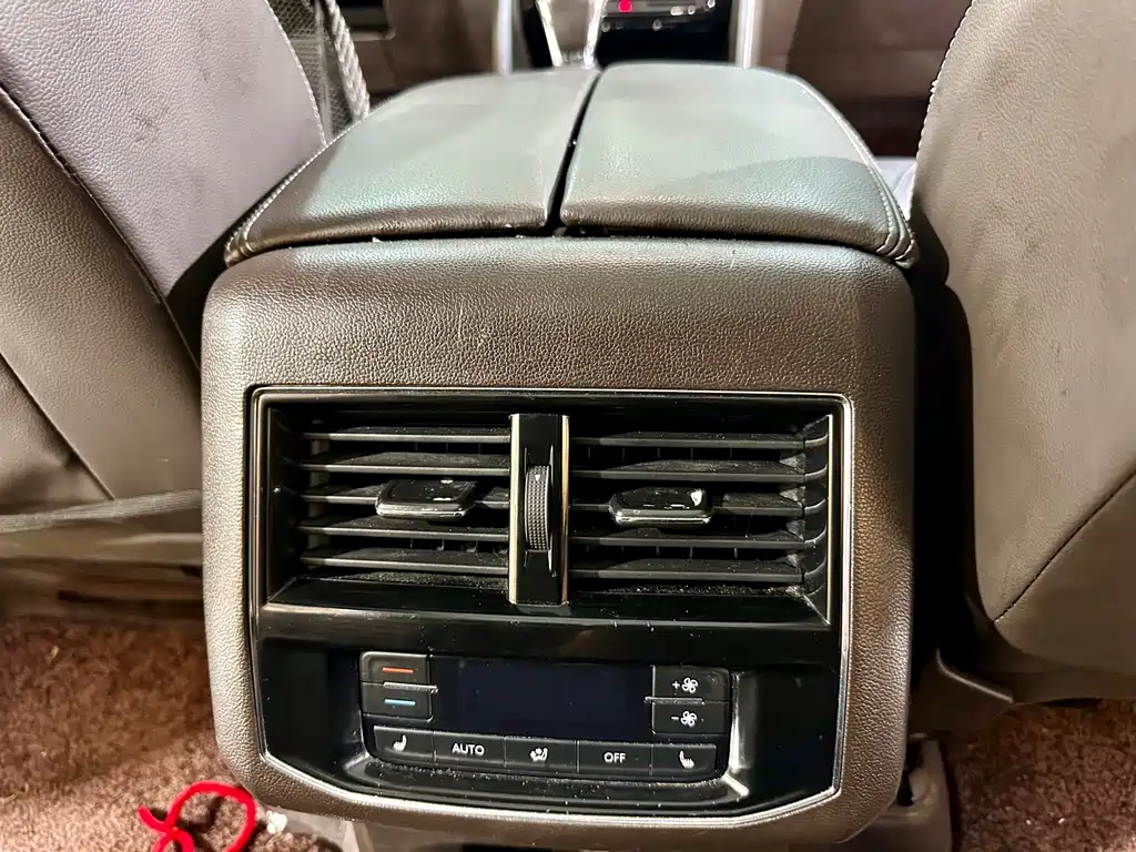 Volkswagen Teramont — миниатюра 8
