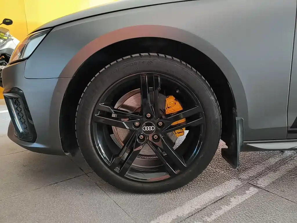 Audi A4L — миниатюра 15