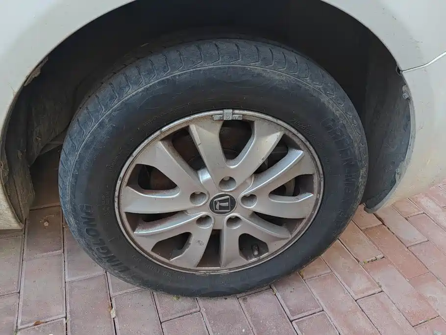 Luxgen Big 7 MPV — миниатюра 6
