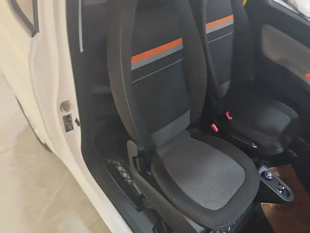 Wuling MINIEV — миниатюра 25