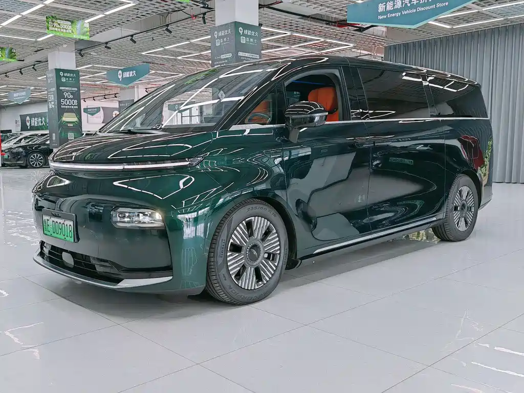 Geely Galaxy L380 2024 140 6 мест Ultra