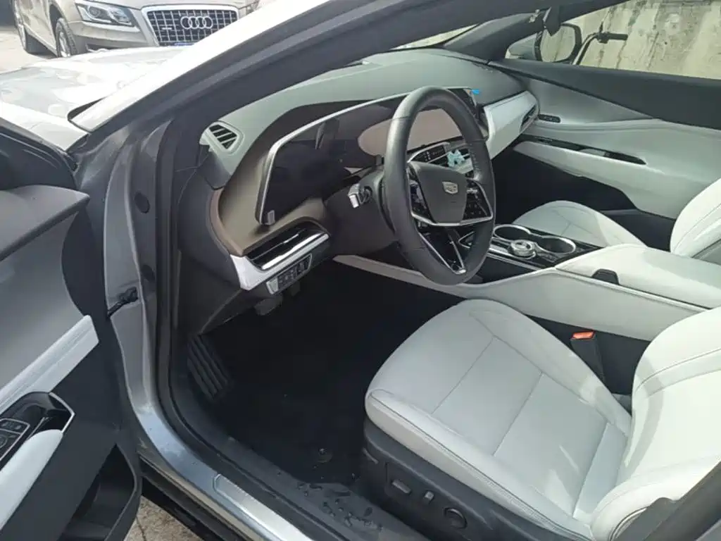 Cadillac GT4 — миниатюра 16