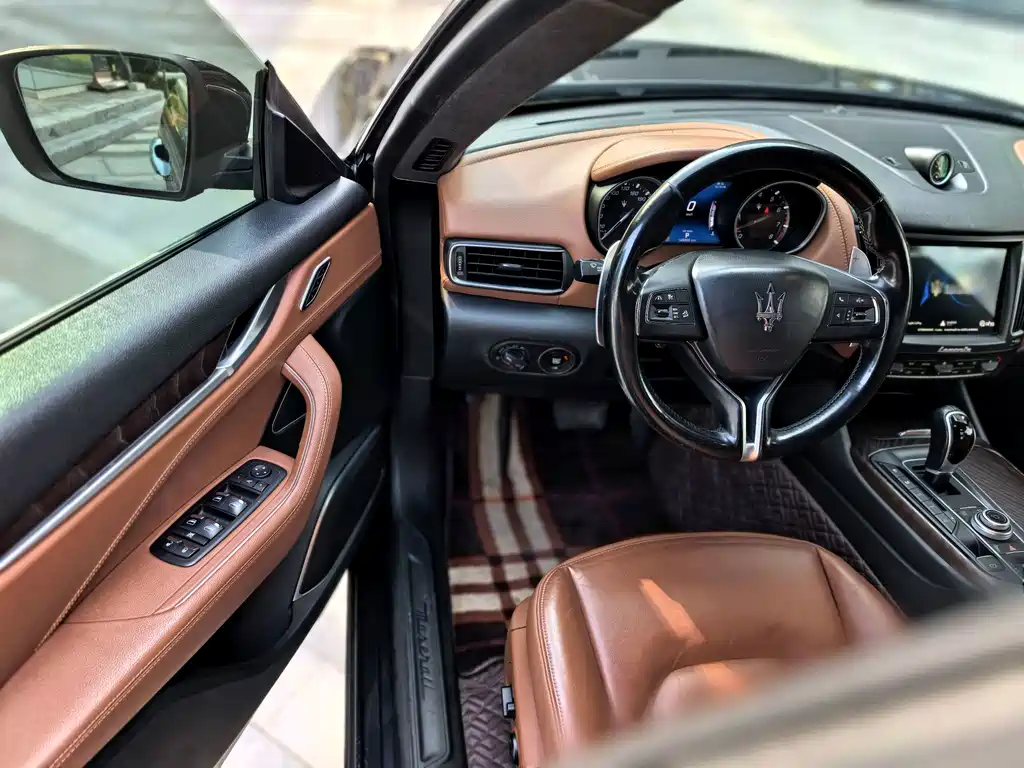 Maserati Levante — миниатюра 11