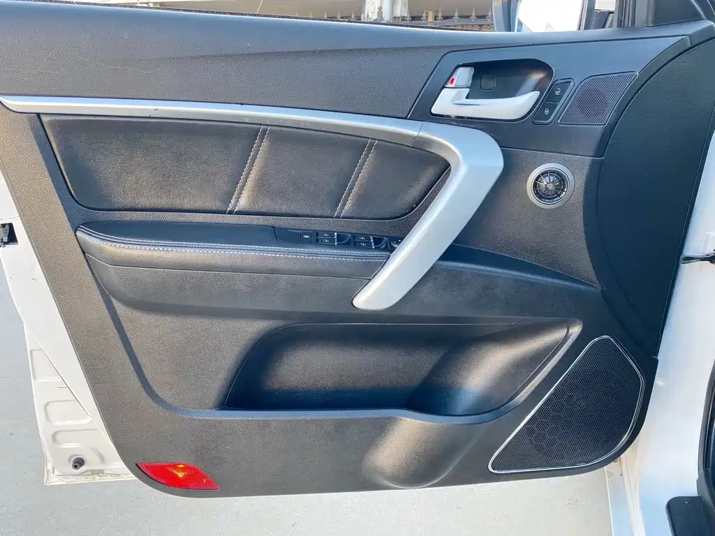 Geely Emgrand — миниатюра 13