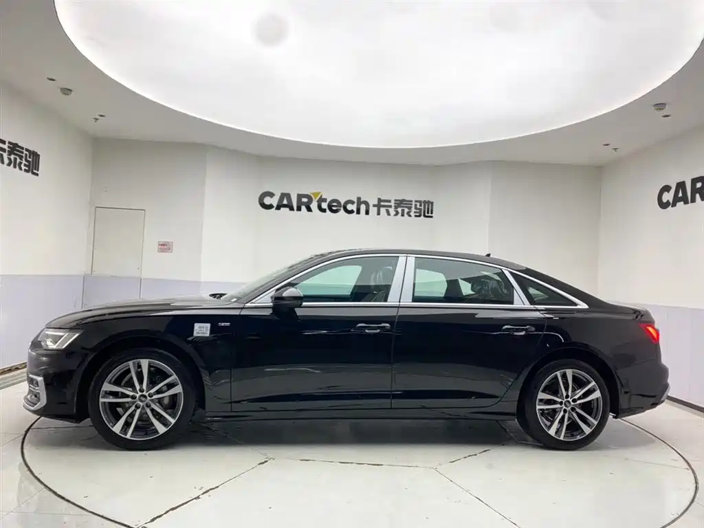 Audi A6L 2025 40 TFSI Luxury