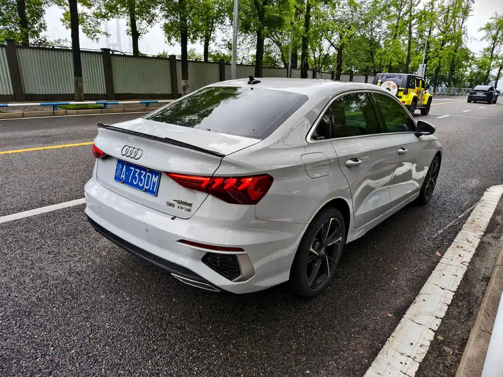 Audi A3 - фото 9