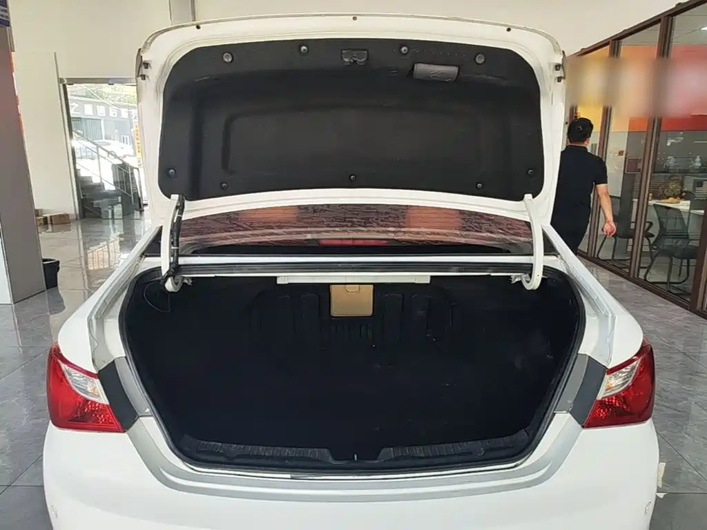 Hyundai Sonata — миниатюра 19