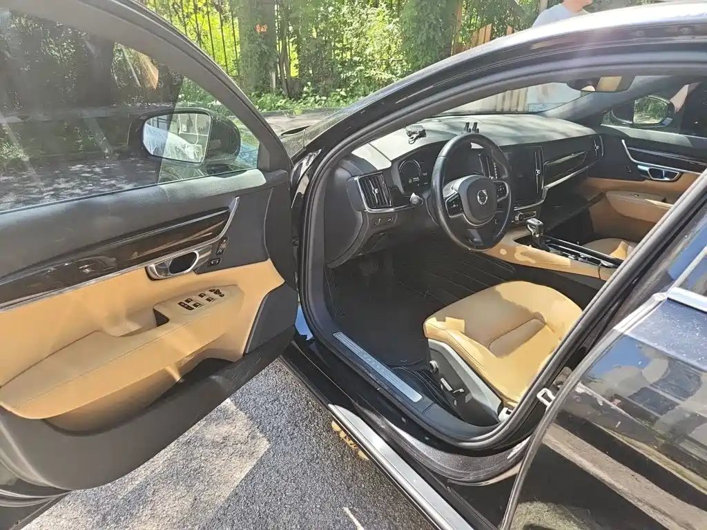 Volvo S90 — миниатюра 14