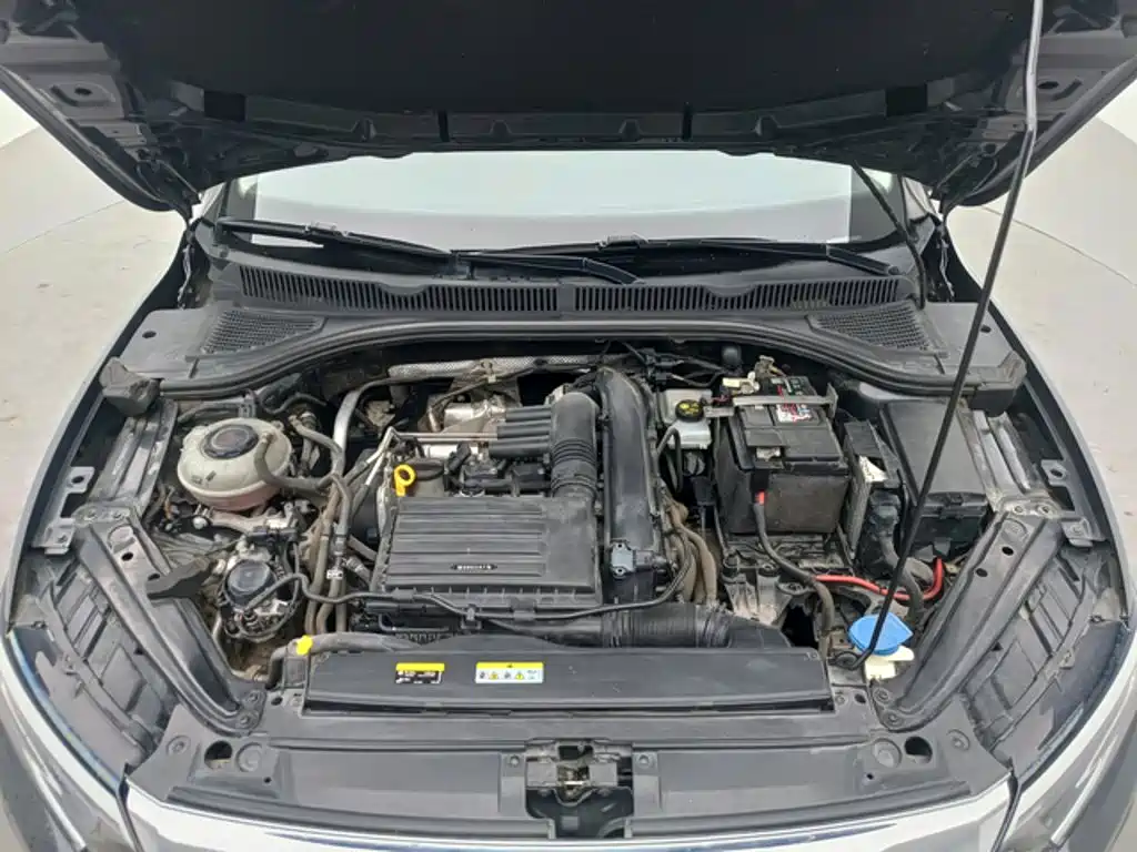 Volkswagen Sagitar — миниатюра 12