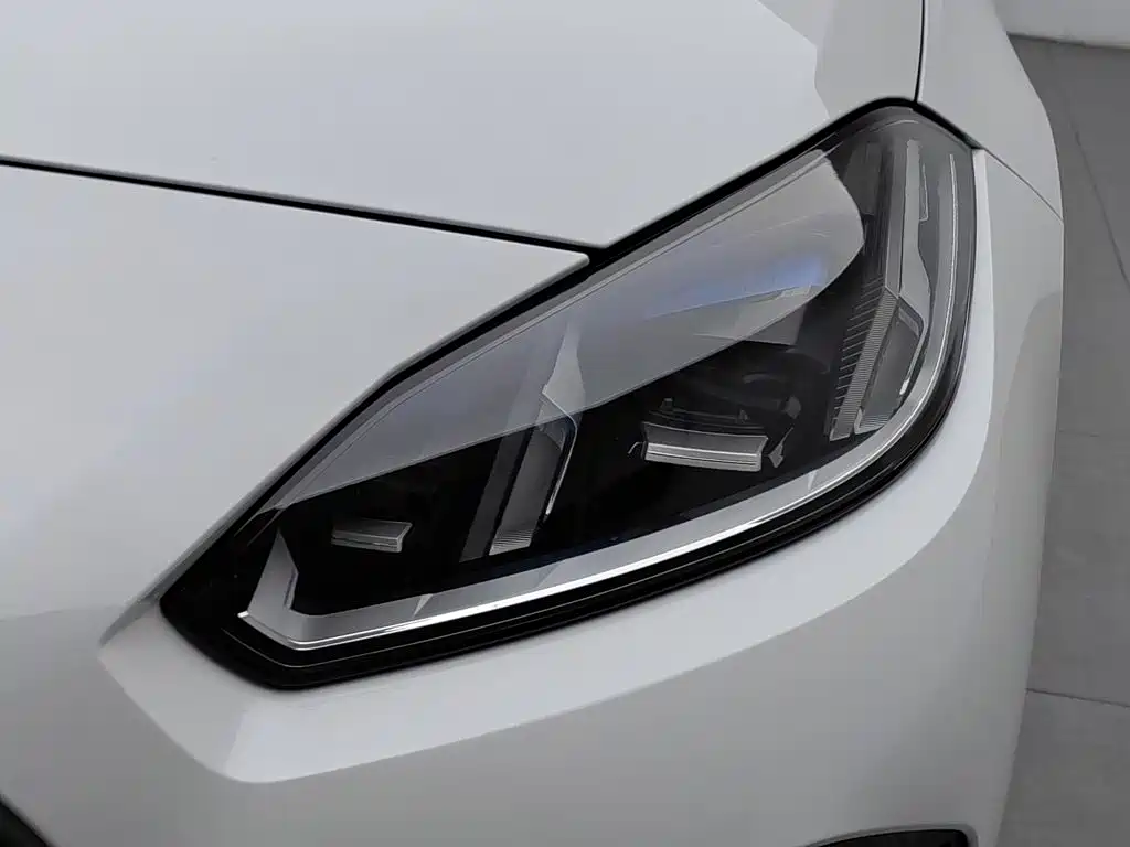 BMW 2 Series — миниатюра 7