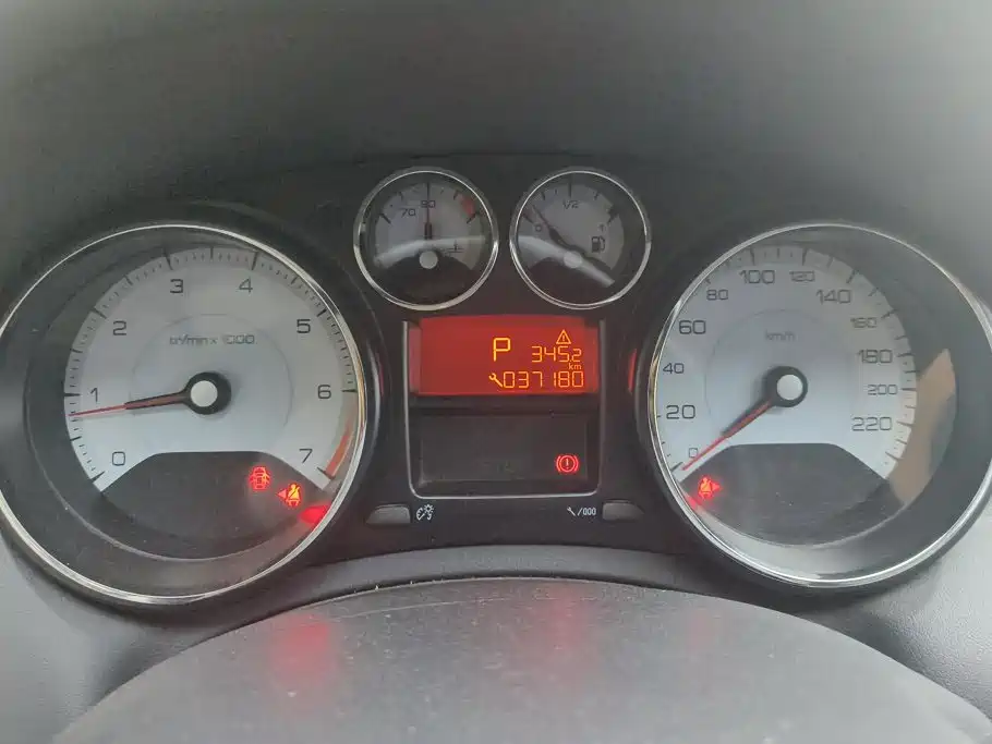 Peugeot 308 — миниатюра 14