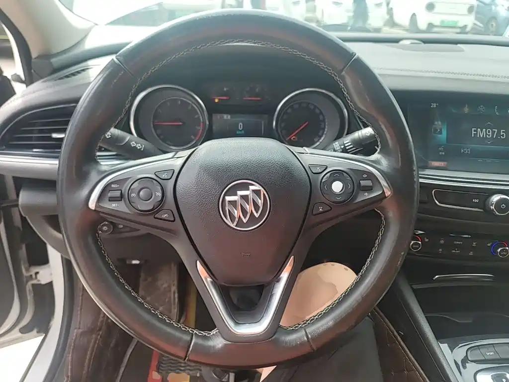 Buick Regal — миниатюра 11