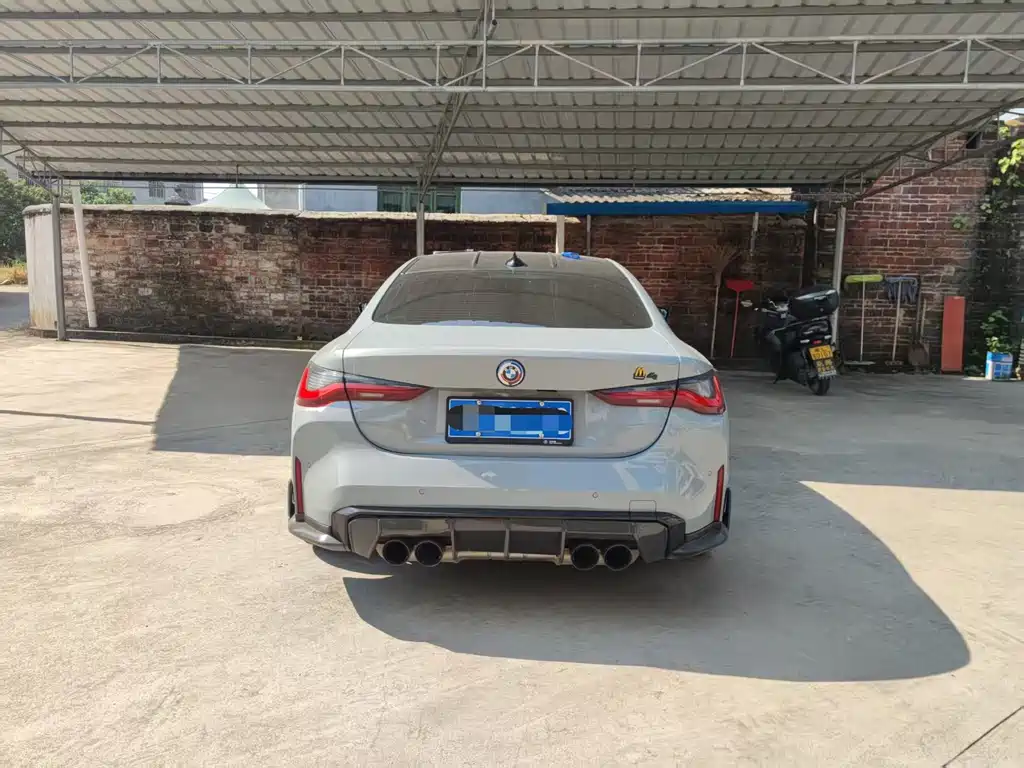 BMW M4 — миниатюра 7