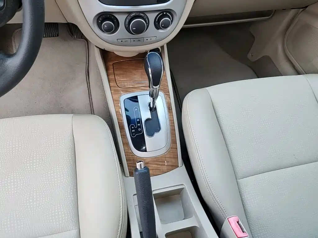 Buick Excelle — миниатюра 14
