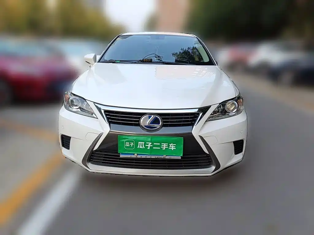 Lexus CT — миниатюра 2