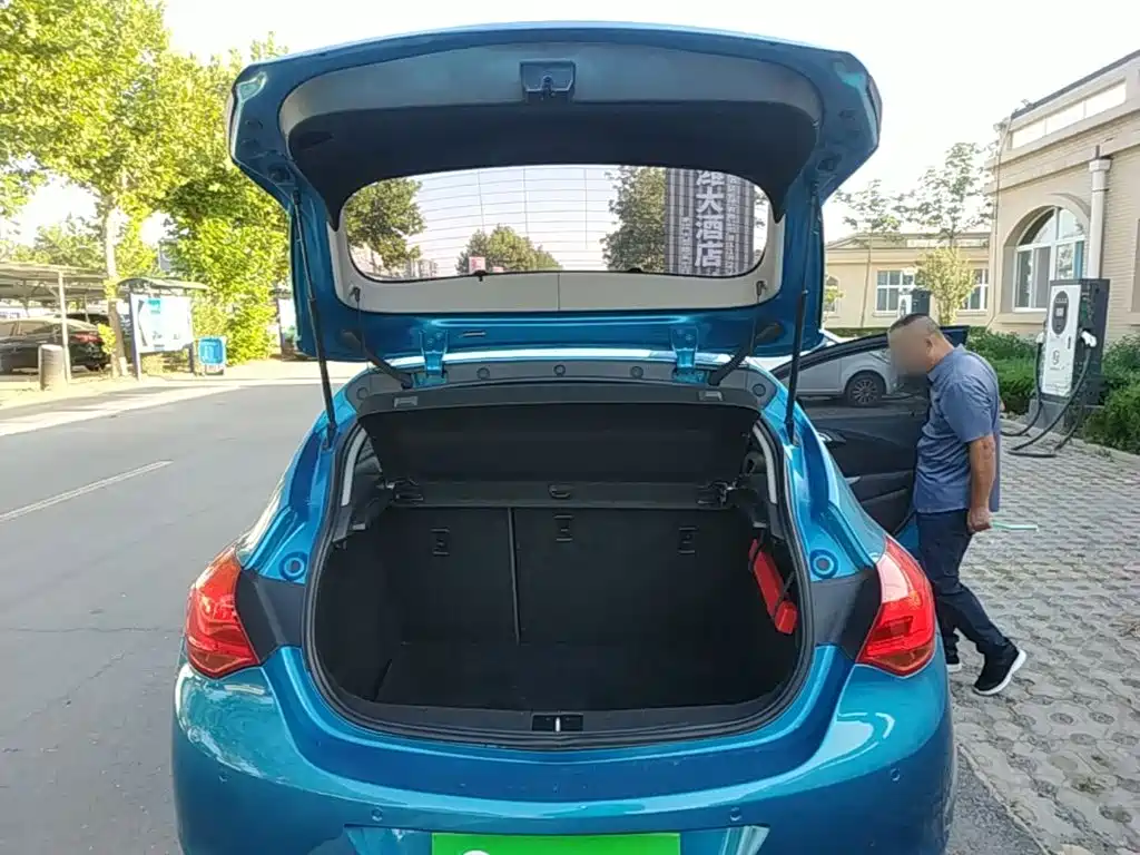 Buick Excelle — миниатюра 19
