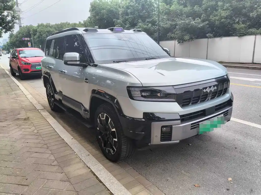 Fang Cheng Bao Leopard 8 — миниатюра 2