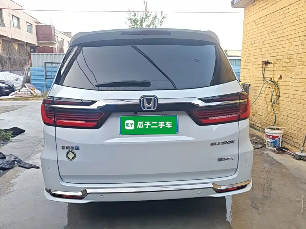 Honda Elysion — миниатюра 6