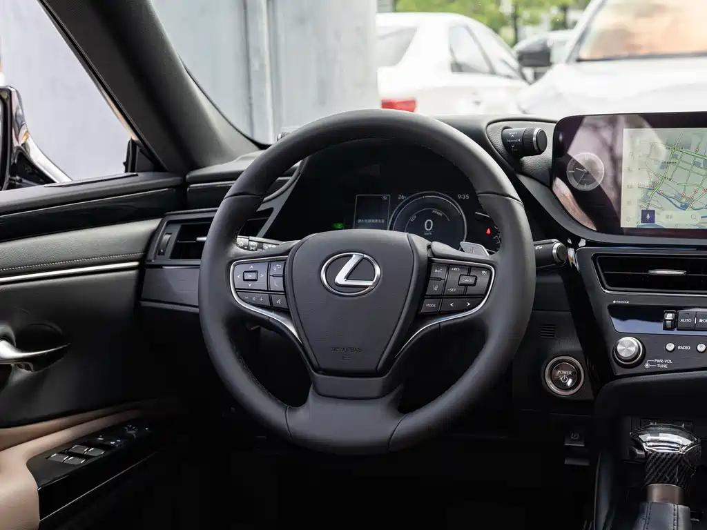 Lexus ES — миниатюра 13