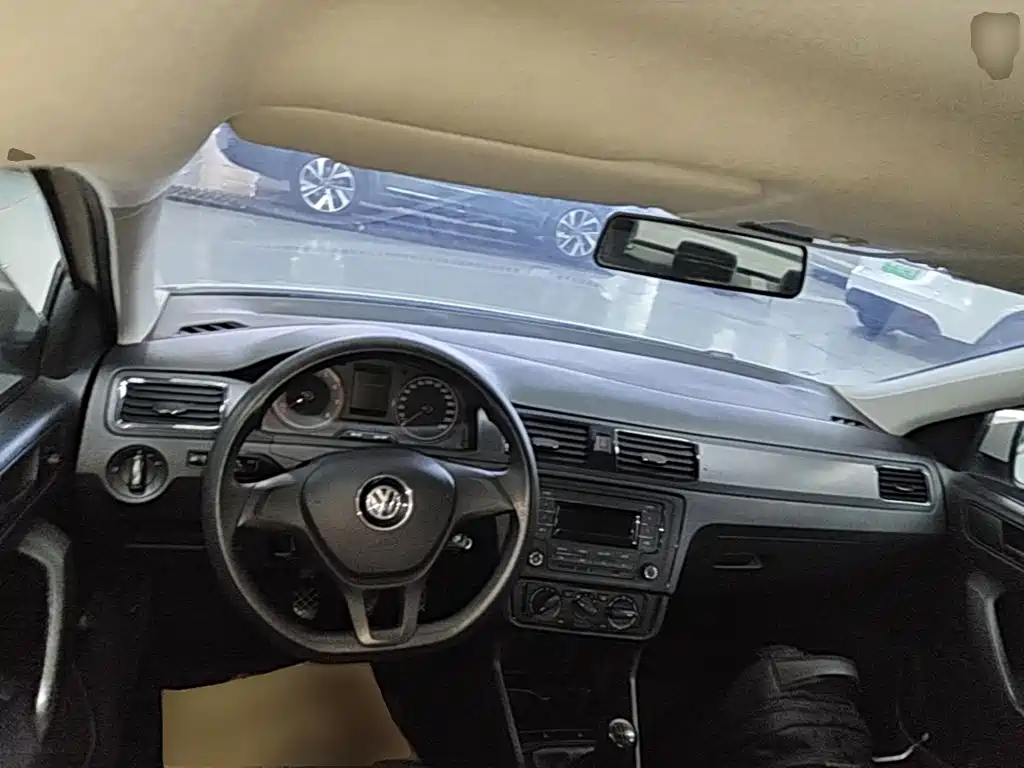 Volkswagen Santana — миниатюра 6
