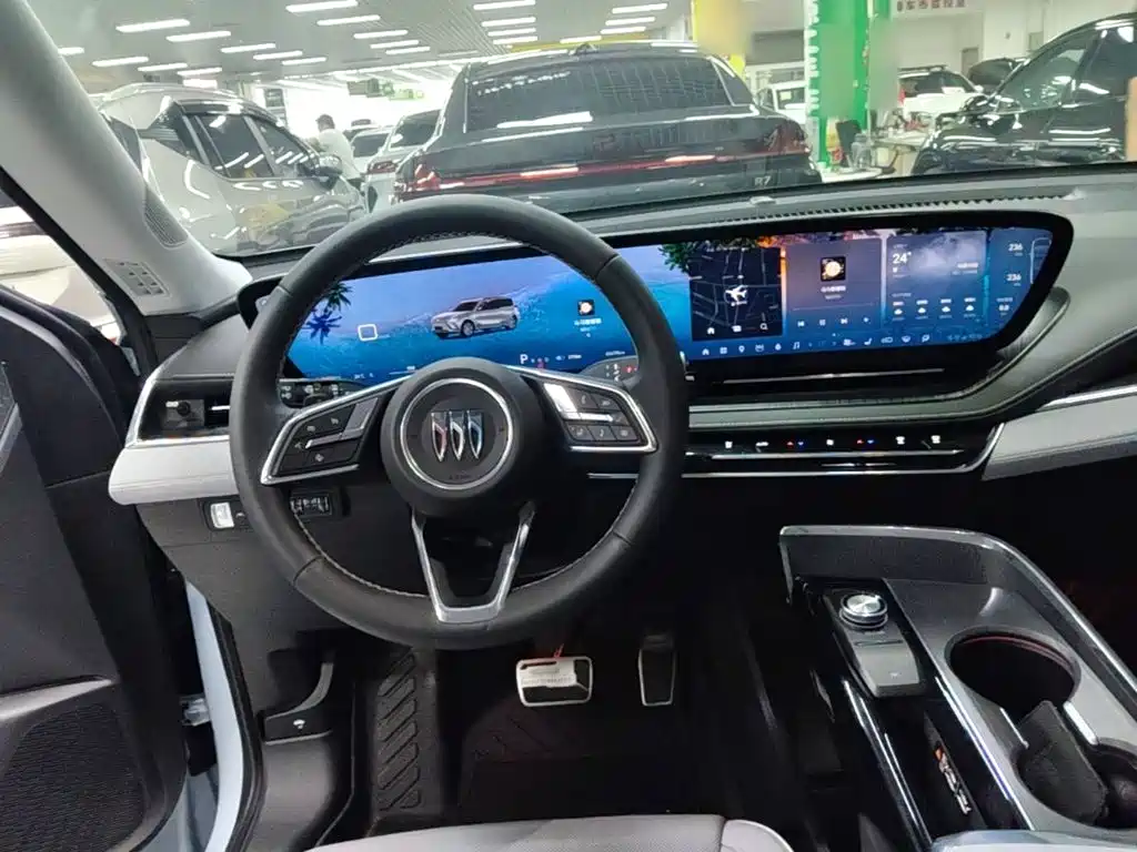Buick E5 — миниатюра 11