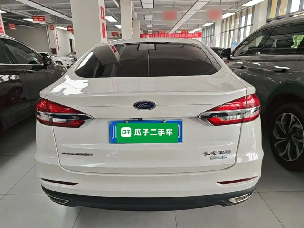 Ford Mondeo — миниатюра 6