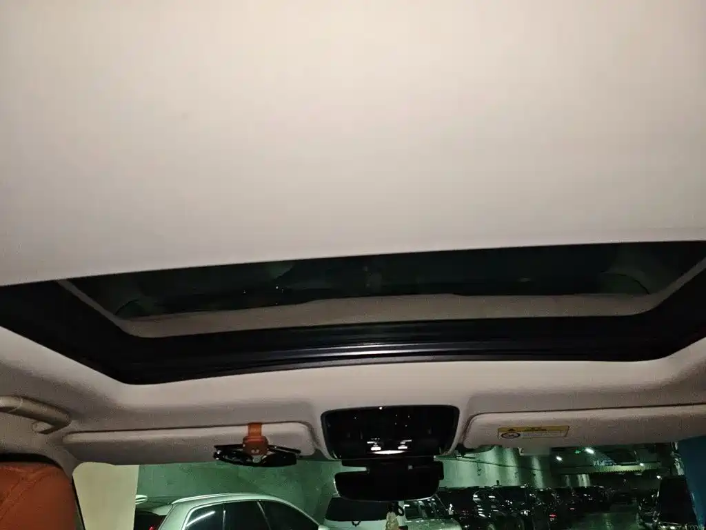 Land Rover Sport — миниатюра 9