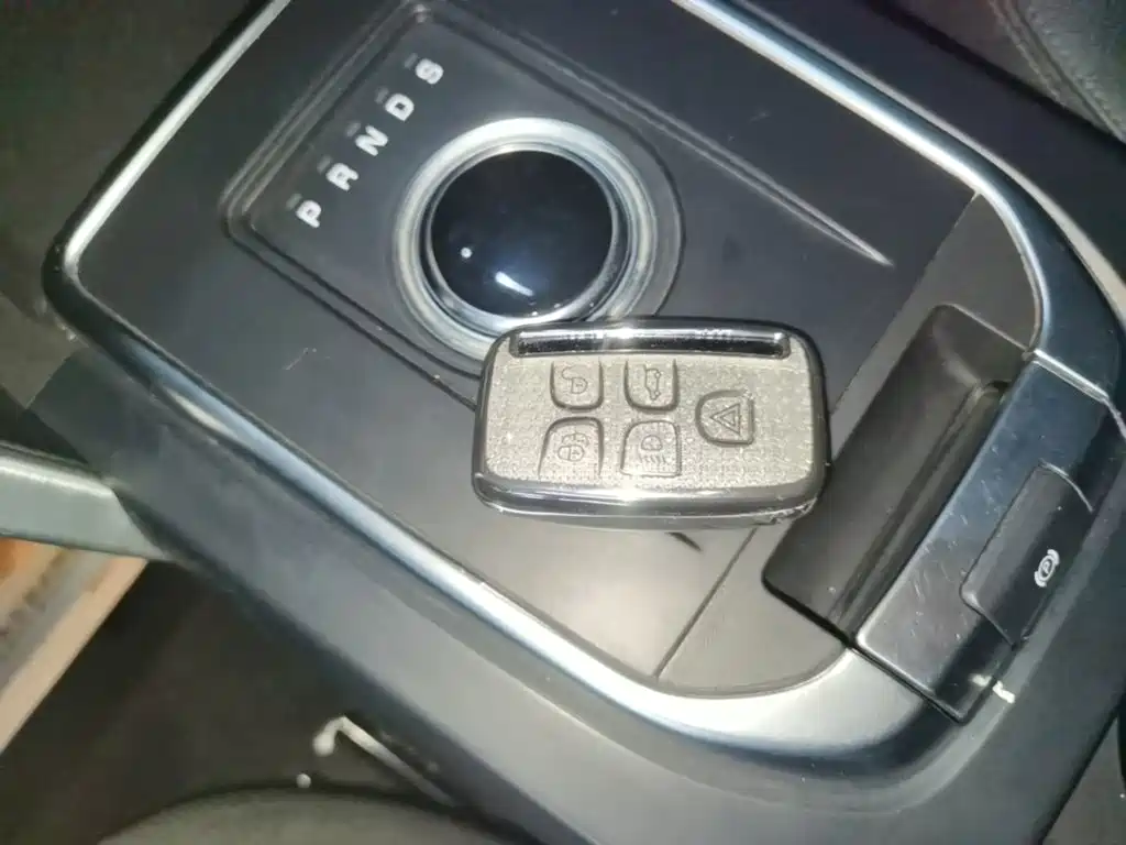 Land Rover Discovery Sport — миниатюра 9