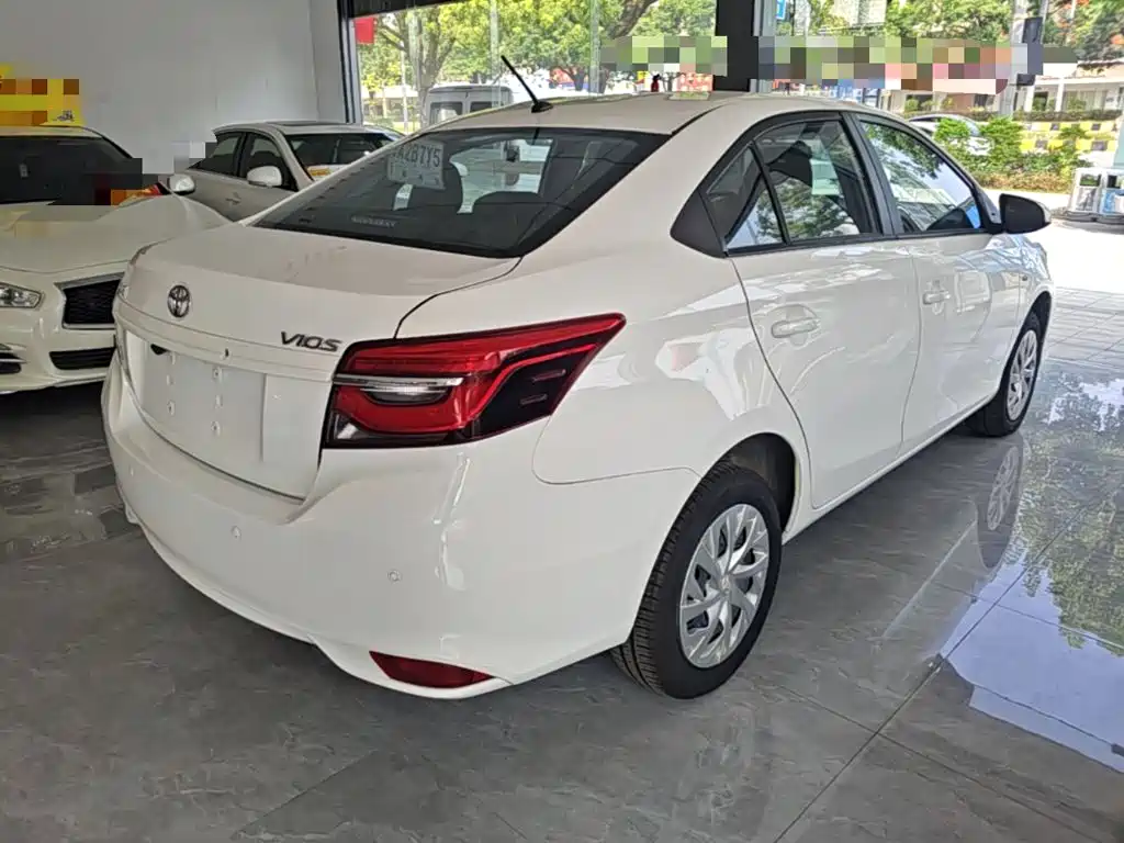 Toyota Vios — миниатюра 7