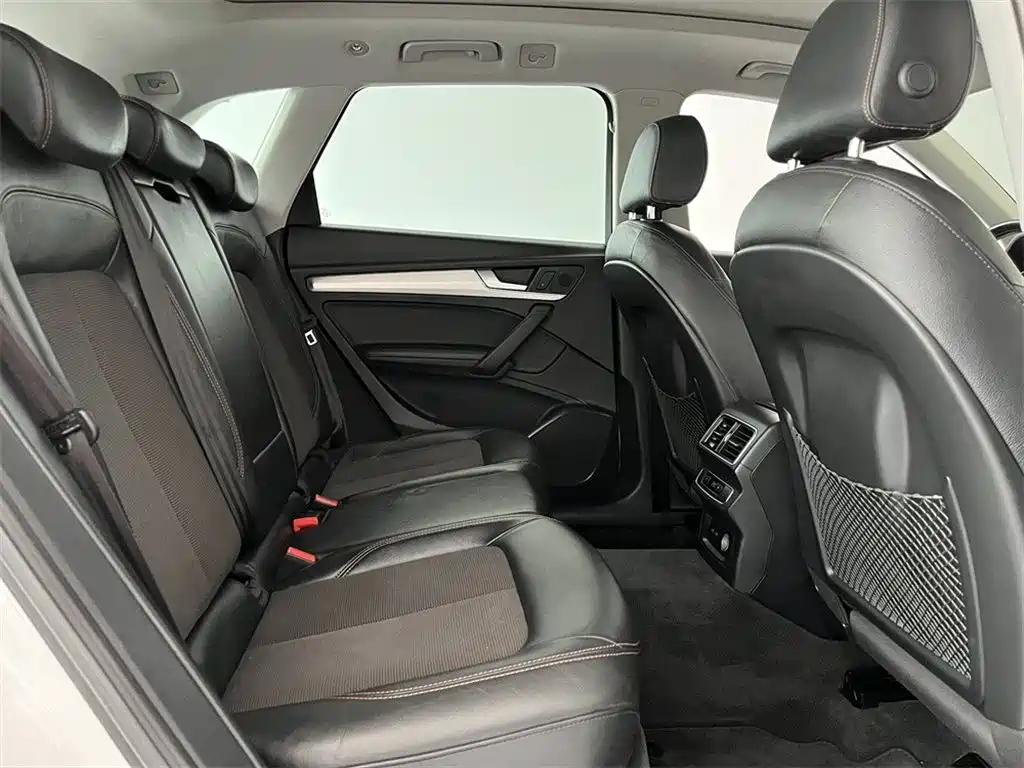 Audi Q5L 2018 40 TFSI Fashion VI