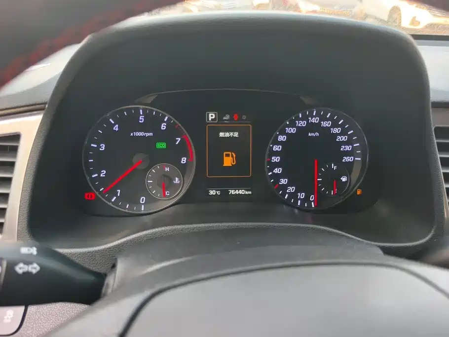 Hyundai Elantra — миниатюра 14