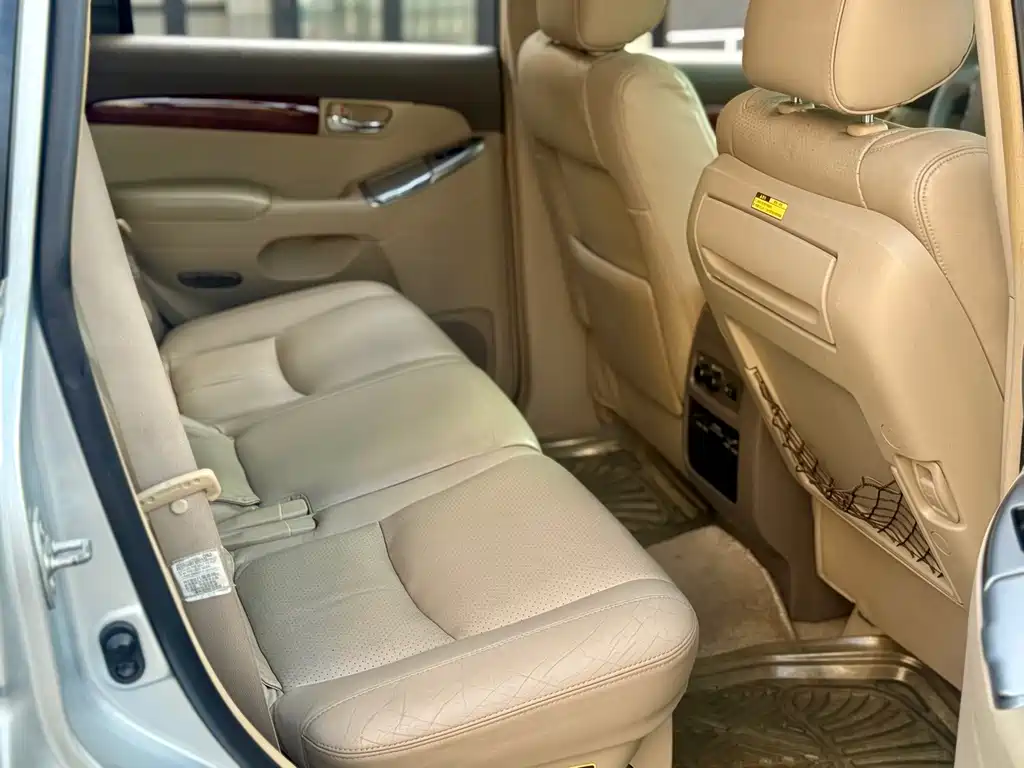 Toyota Prado — миниатюра 16