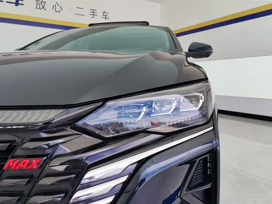 Dongfeng Aeolus Yixuan Max MAX 2021 1.5T