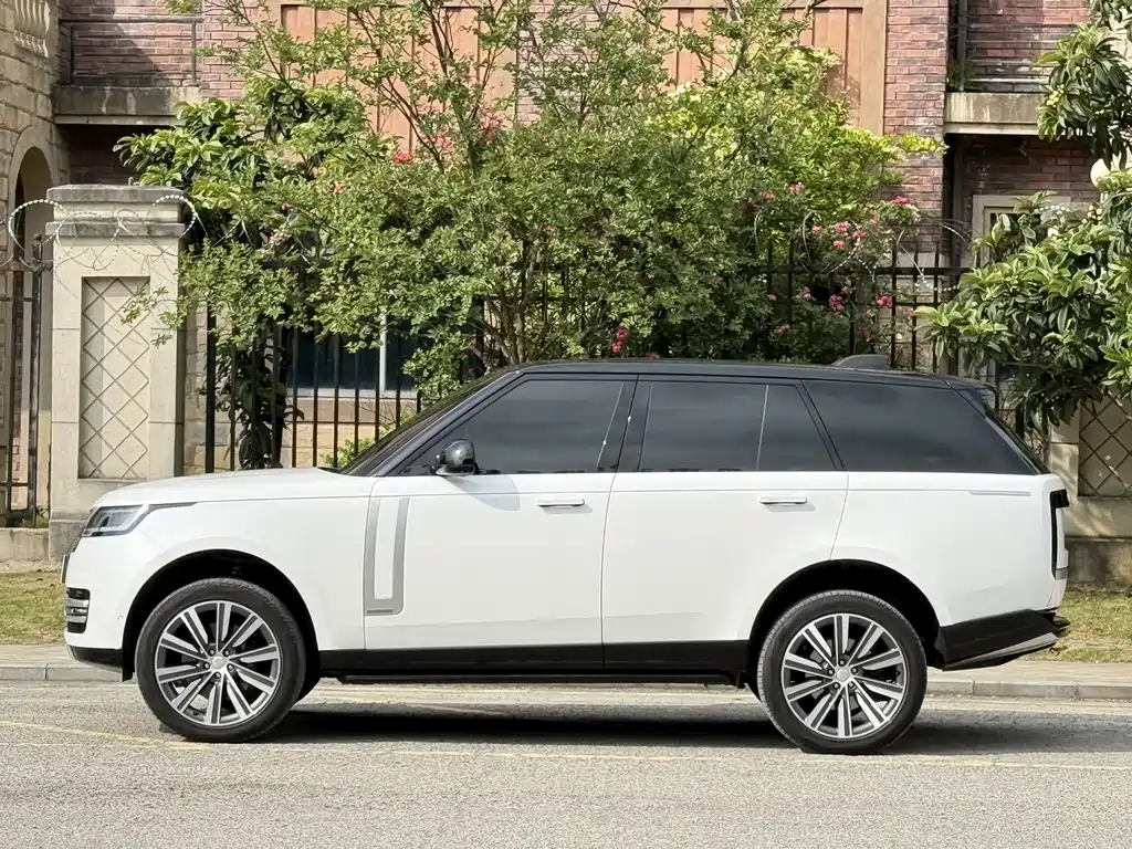 Land Rover Range Rover — миниатюра 3