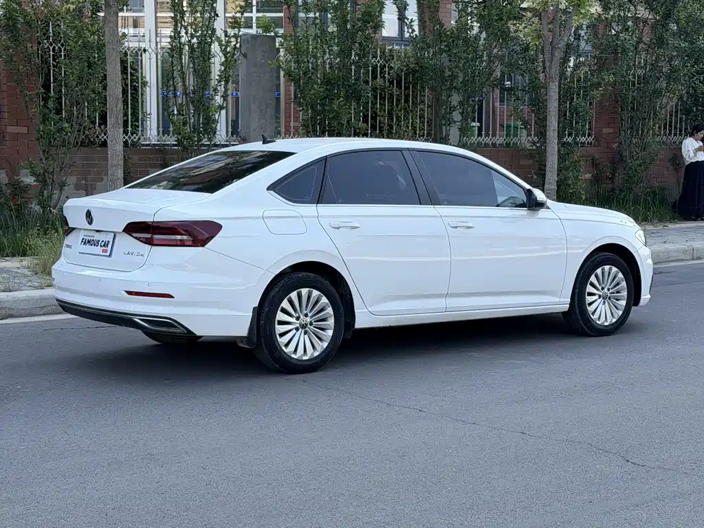 Volkswagen Lavida 2022 1.5L AT Comfort