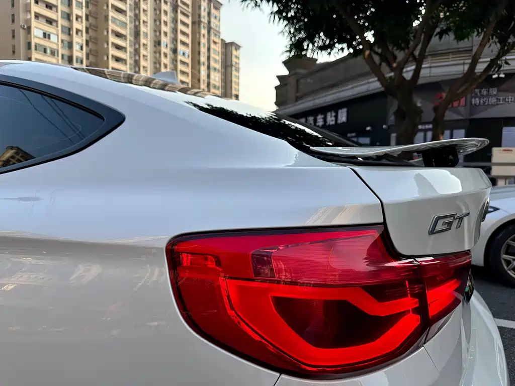 BMW 3 Series GT — миниатюра 6