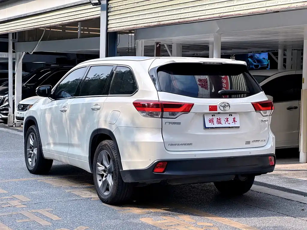 Toyota Highlander — миниатюра 4