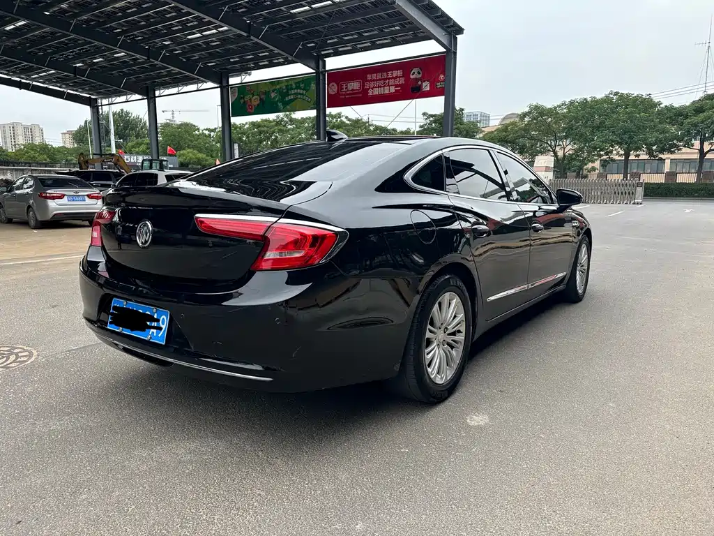 Buick LaCrosse — миниатюра 6