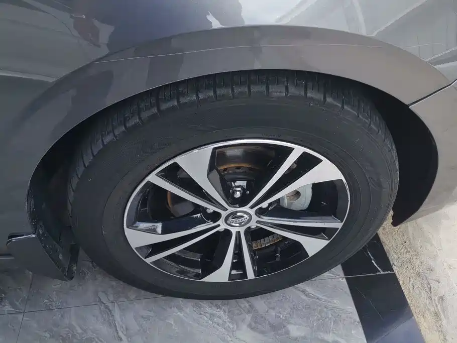 Nissan Sylphy — миниатюра 6