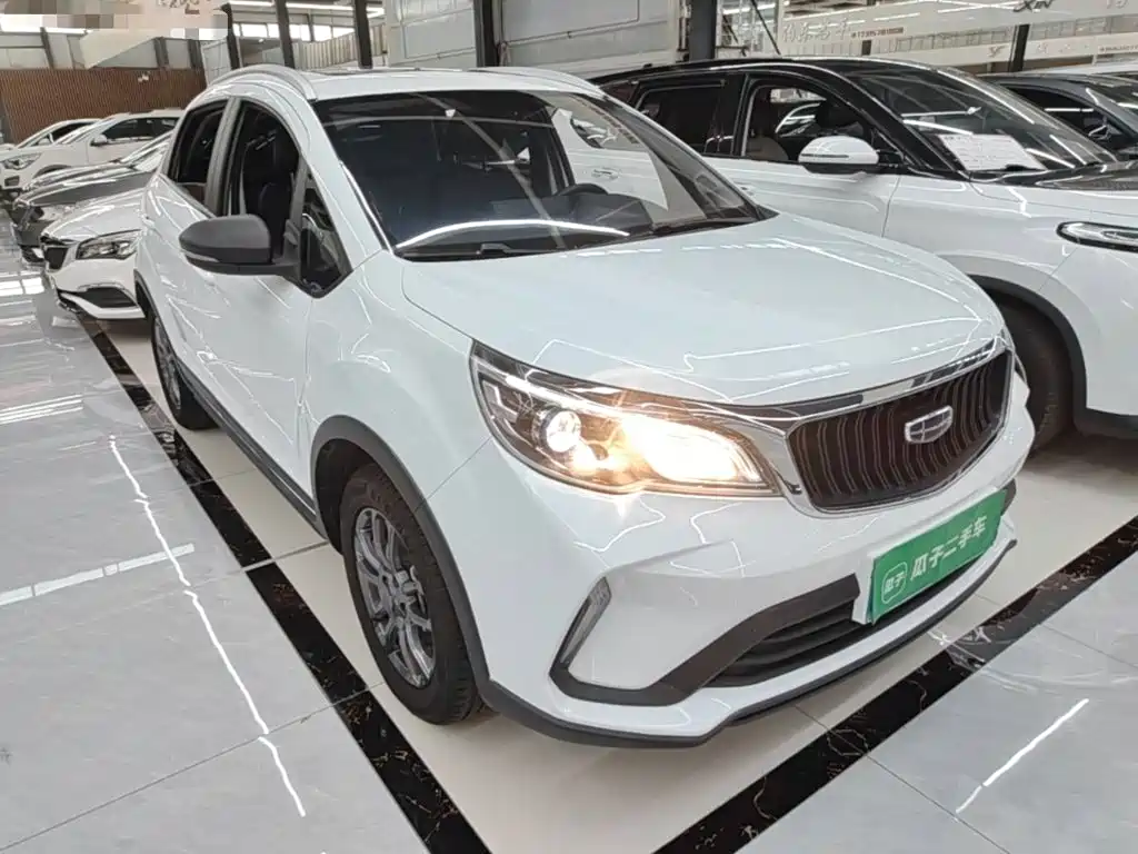 Geely Vision X3 — миниатюра 4