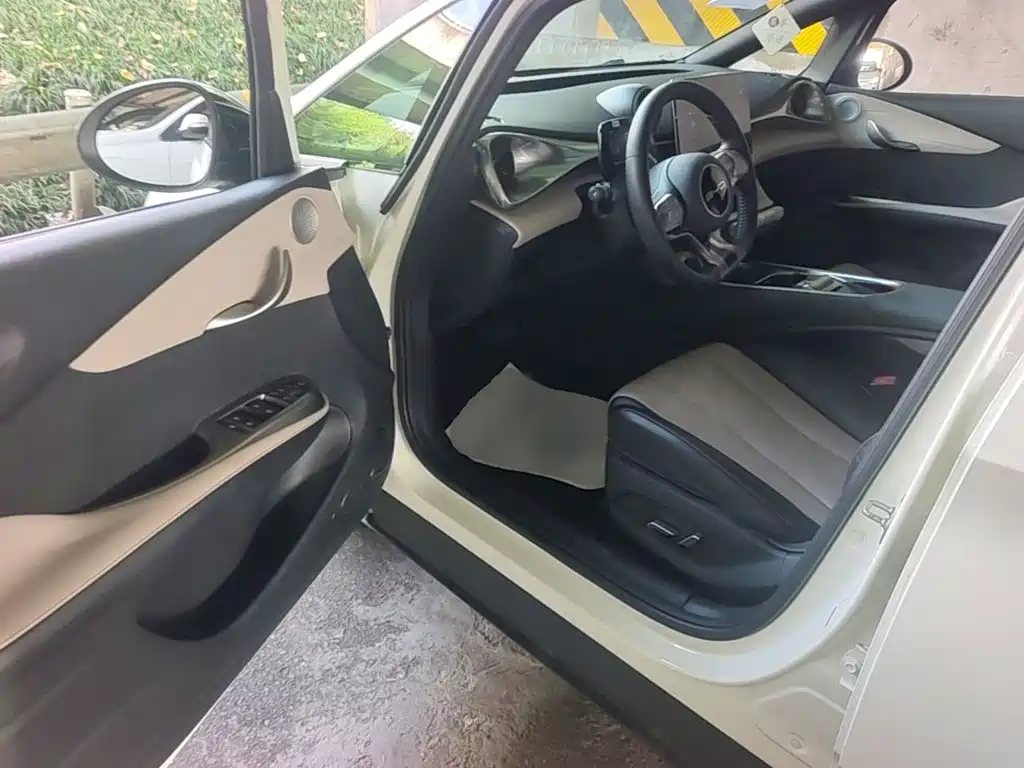 BYD Dolphin — миниатюра 16