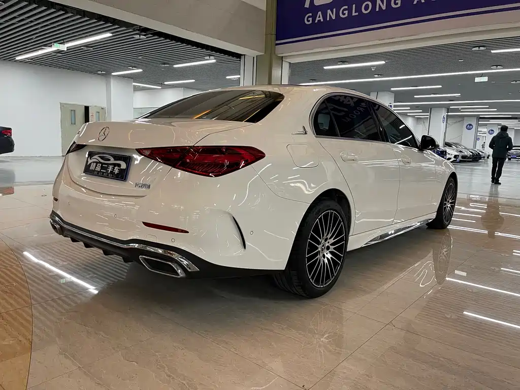 MERCEDES-BENZ C CLASS