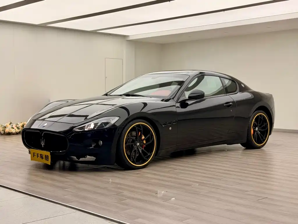 Maserati GranTurismo 2015