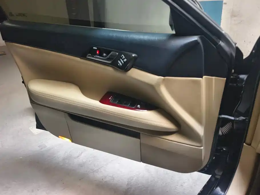 Toyota Reiz — миниатюра 7
