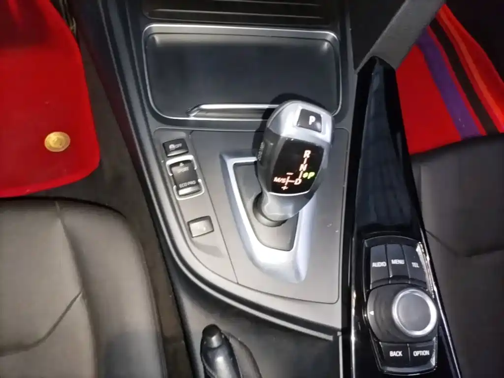 BMW 3 Series — миниатюра 14